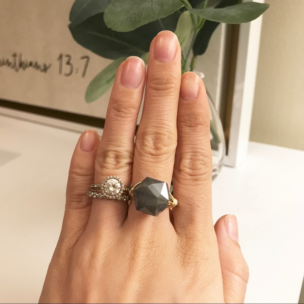 HANDMADE / Slate Gray Glass Hexagon Ring (J11) - Picture 3 of 5